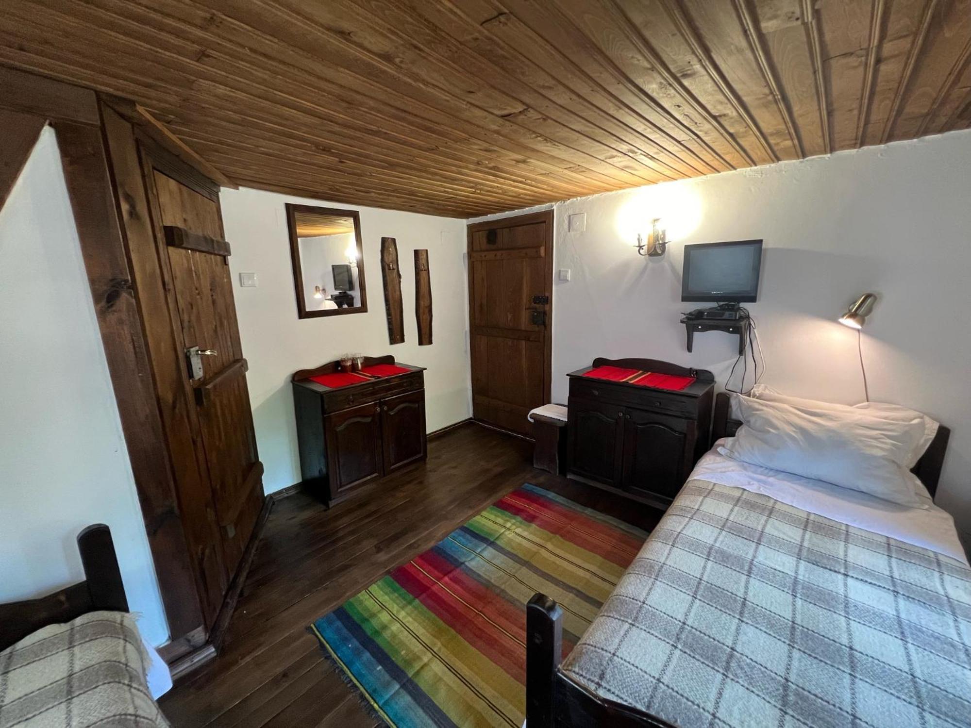 Hotel Хаджидимовата Къща Bozhentsi Esterno foto