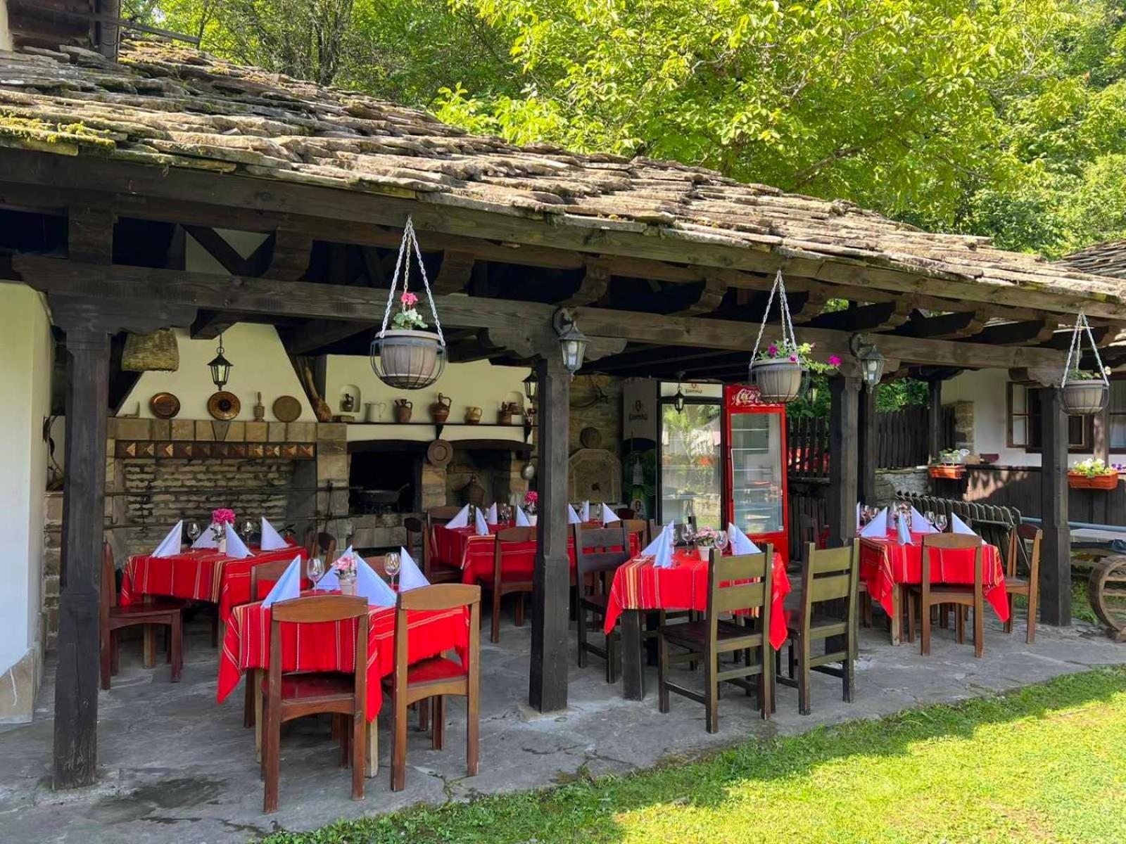 Hotel Хаджидимовата Къща Bozhentsi Esterno foto