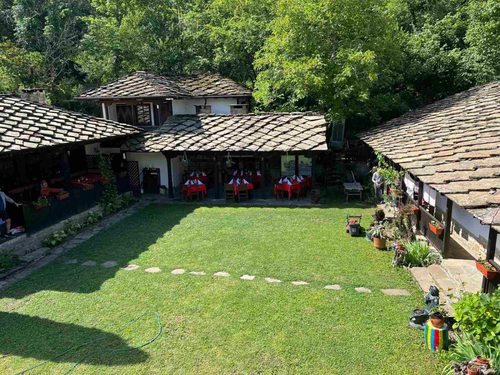 Hotel Хаджидимовата Къща Bozhentsi Esterno foto