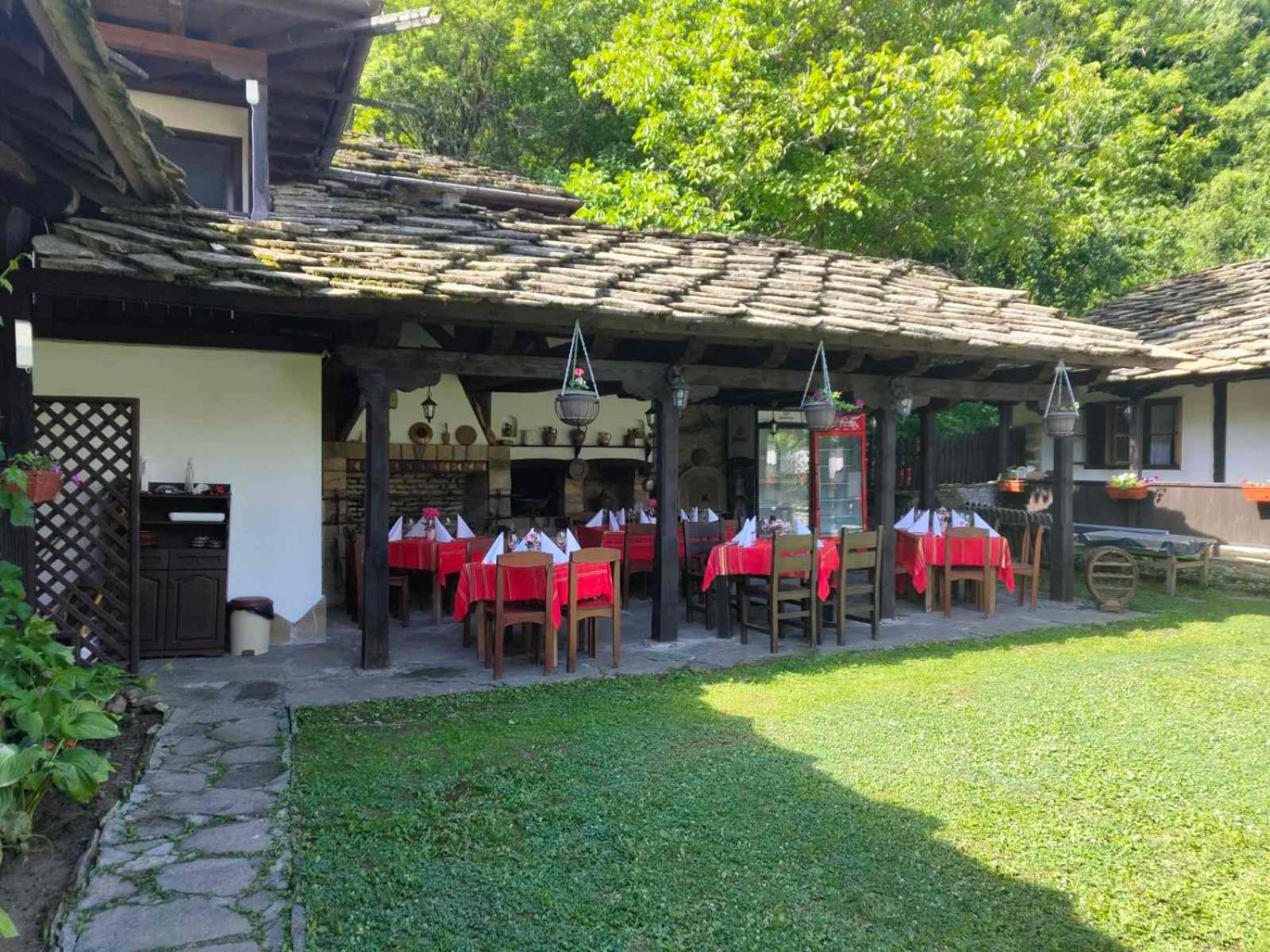 Hotel Хаджидимовата Къща Bozhentsi Esterno foto