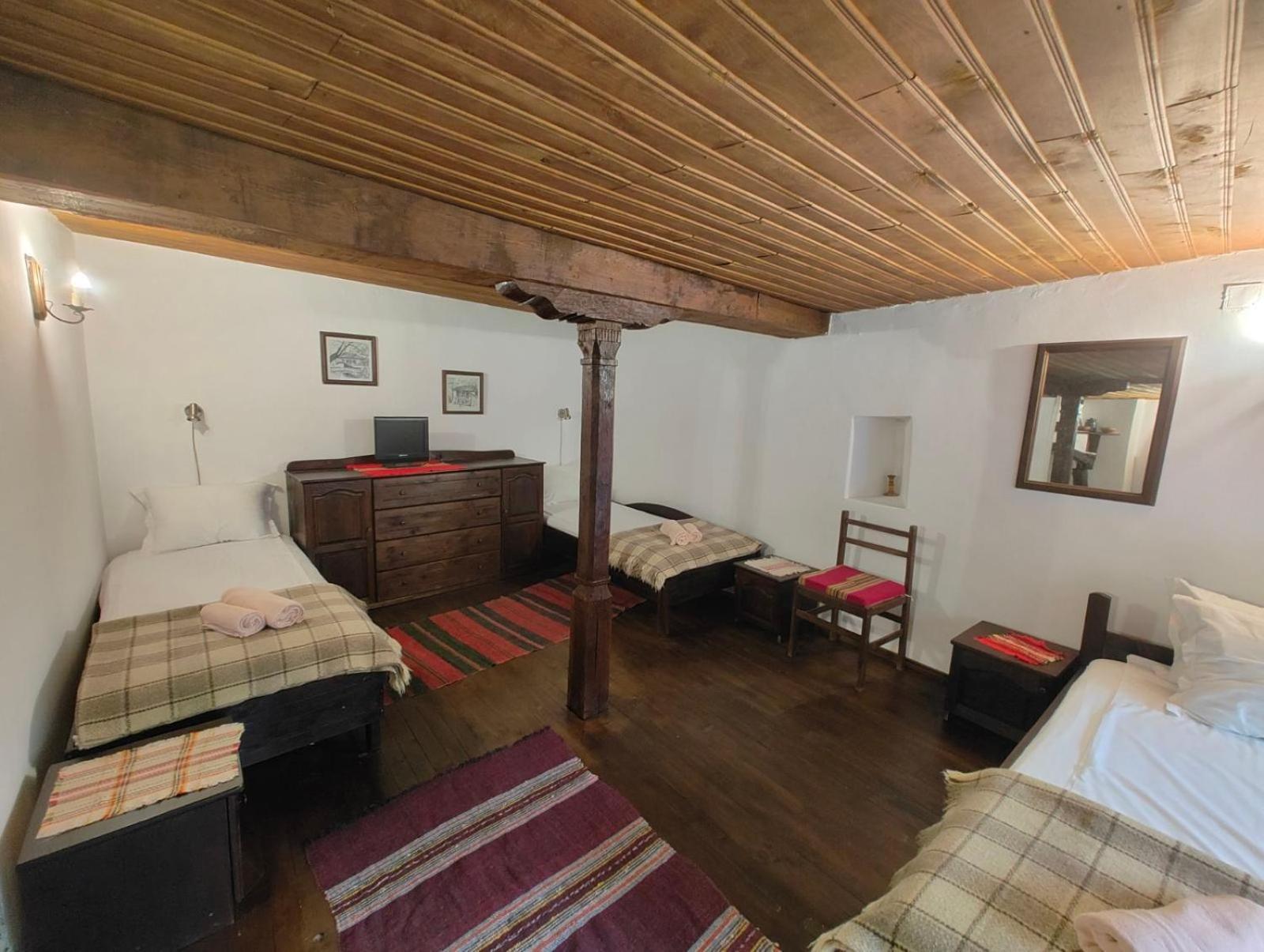Hotel Хаджидимовата Къща Bozhentsi Esterno foto