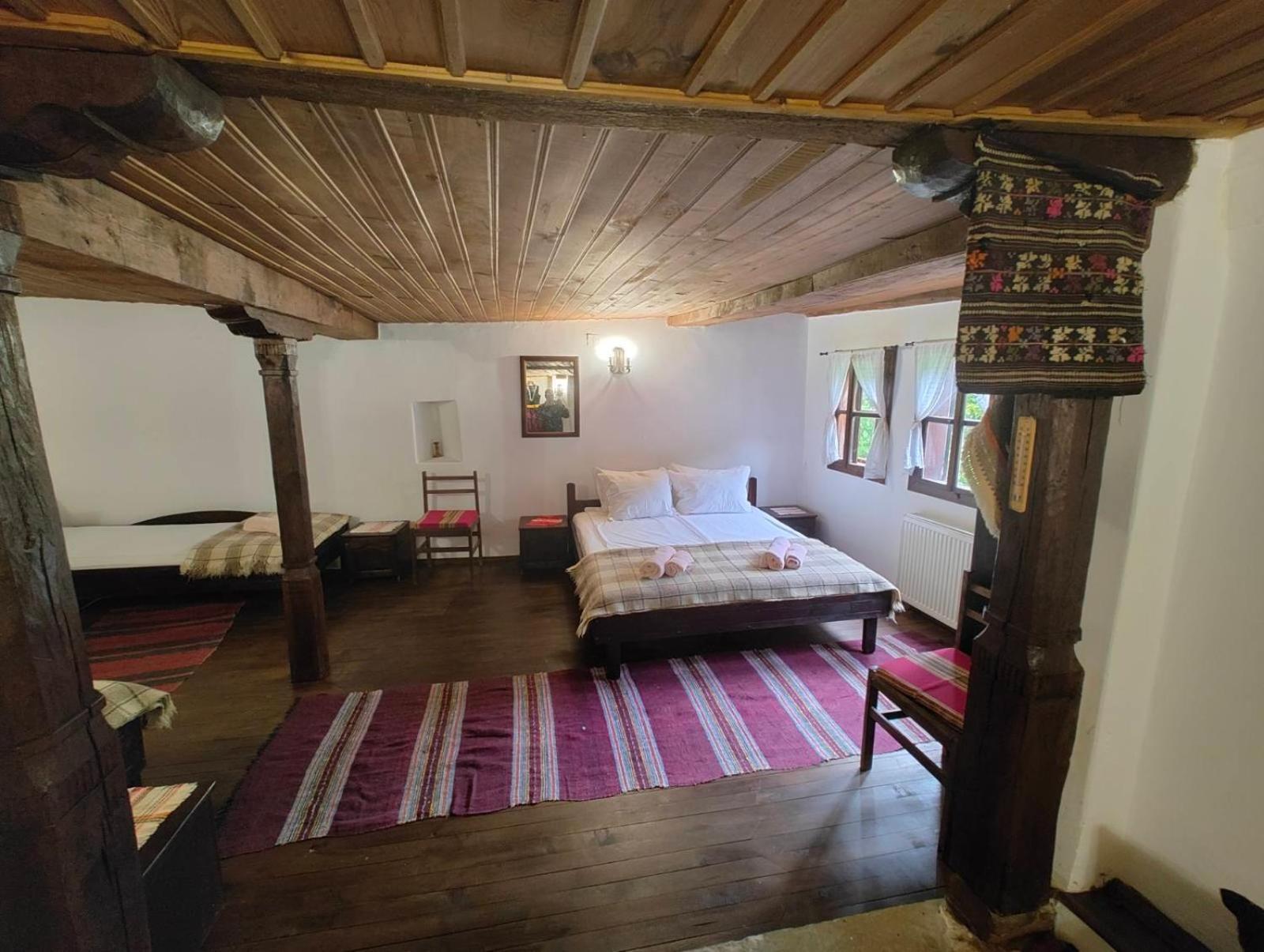 Hotel Хаджидимовата Къща Bozhentsi Esterno foto