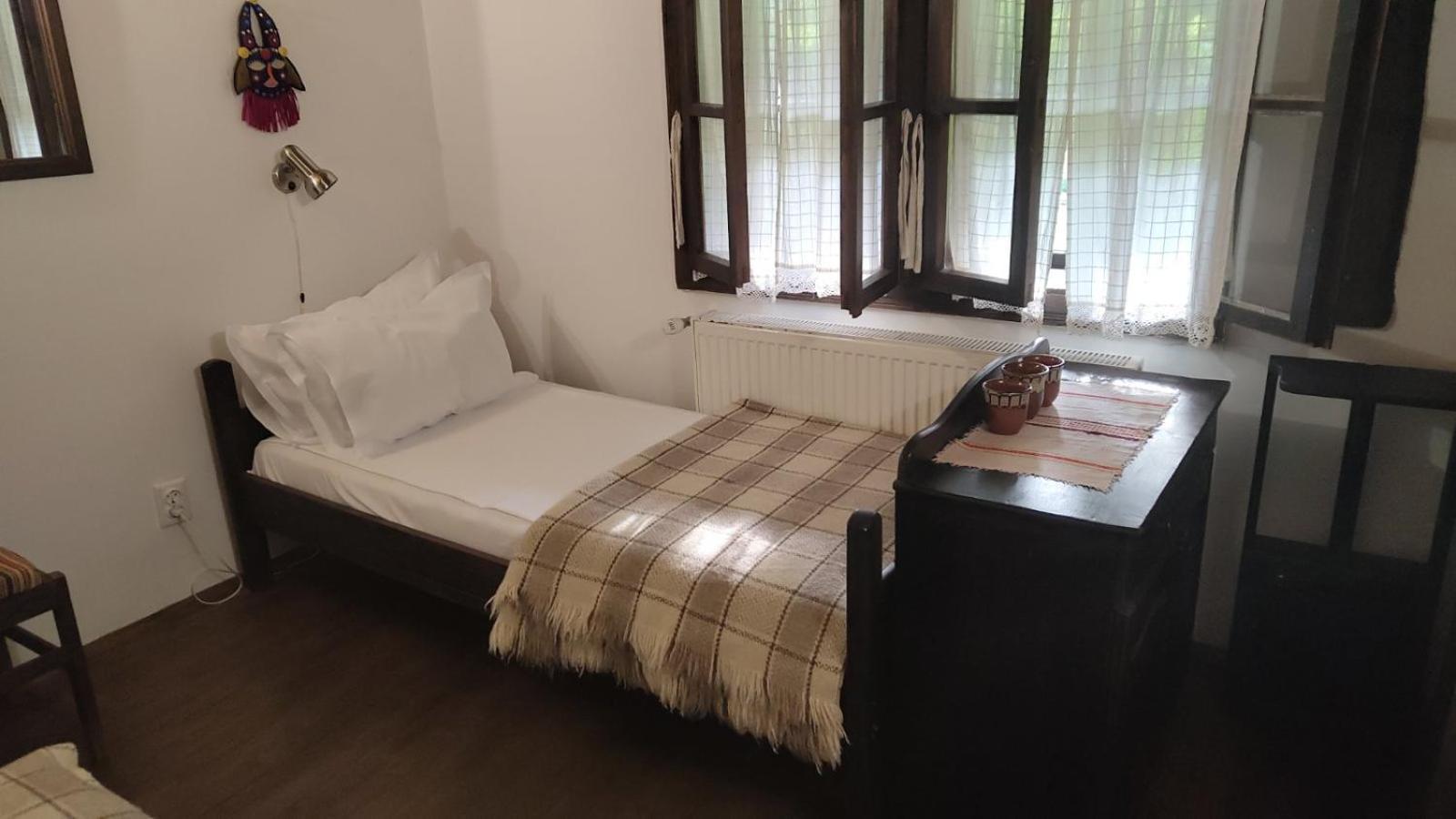 Hotel Хаджидимовата Къща Bozhentsi Esterno foto