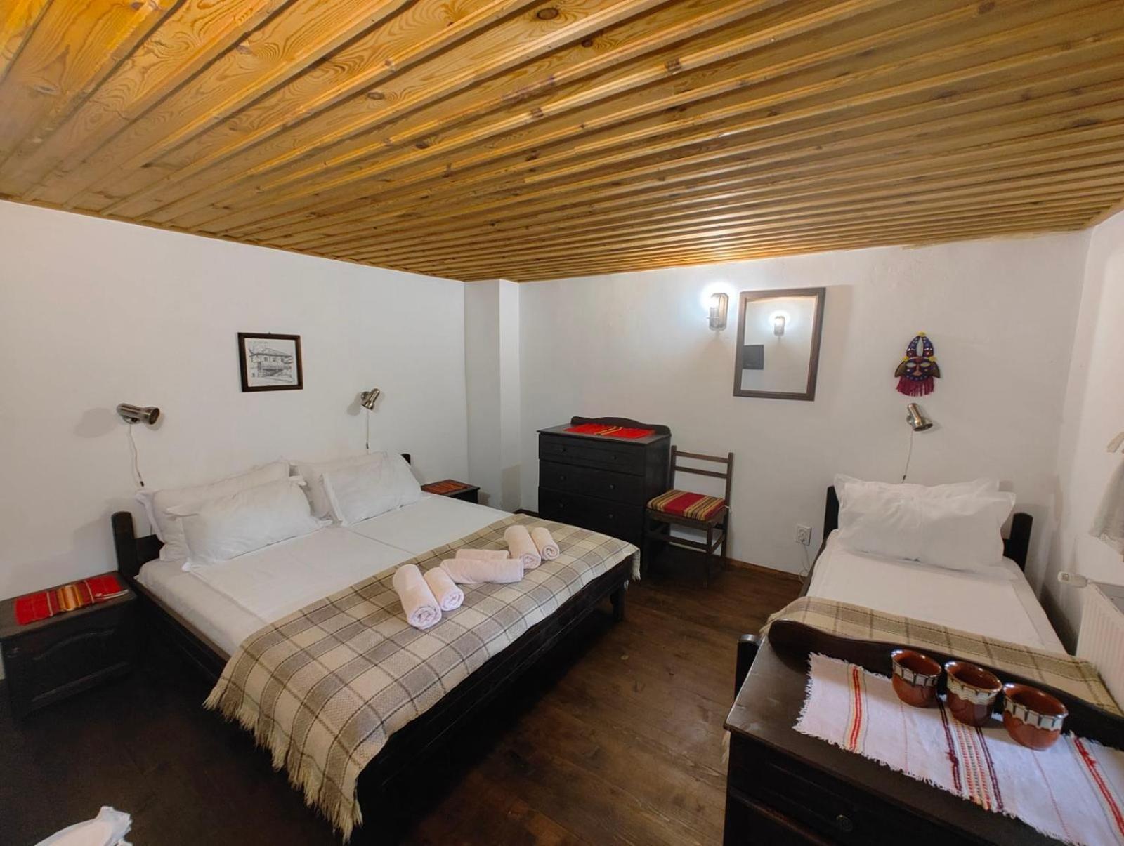 Hotel Хаджидимовата Къща Bozhentsi Esterno foto
